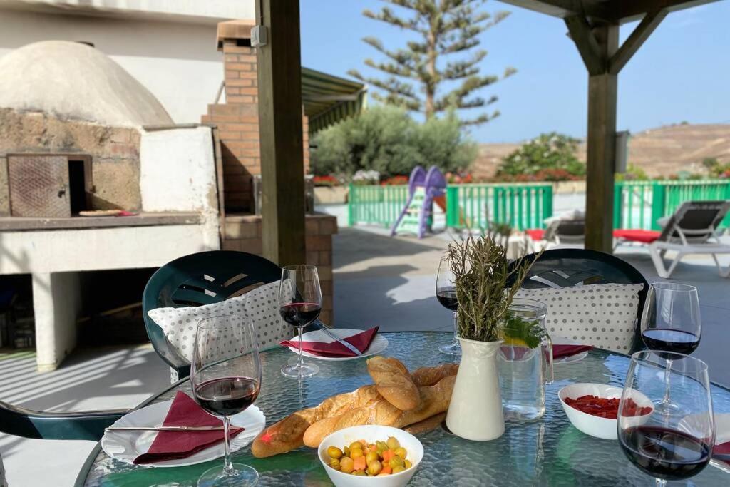 2 With Private Pool At Diaz Aleman Salobre (Gran Canaria)