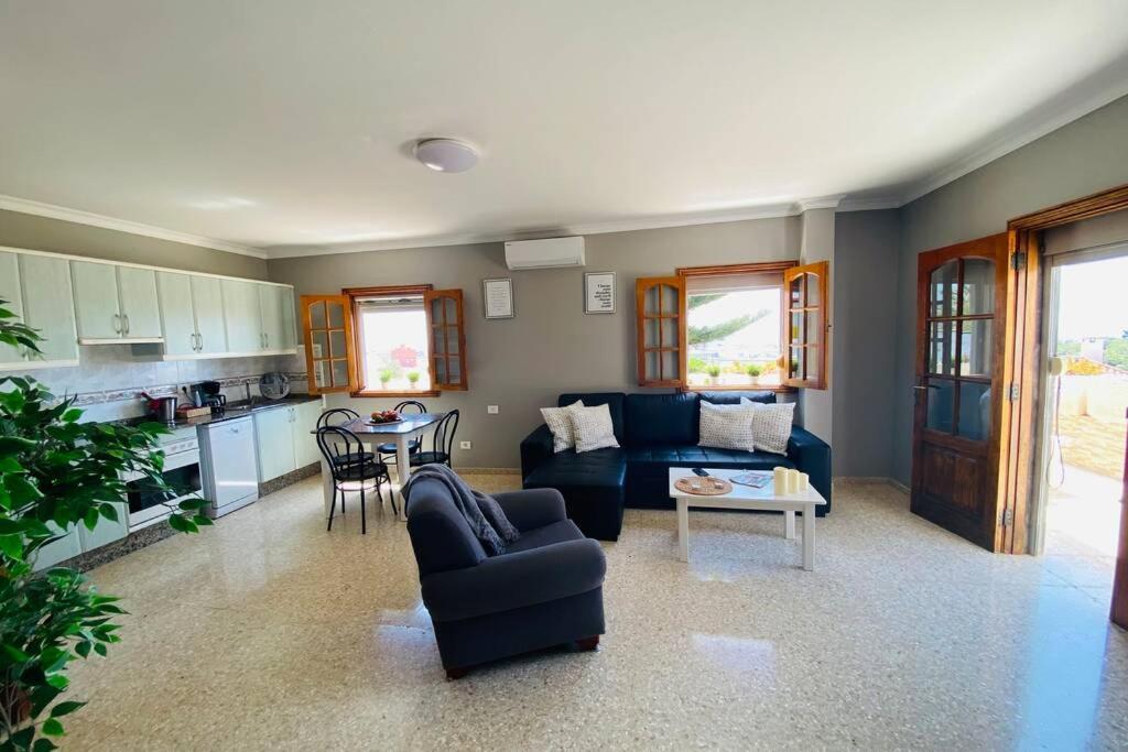 2 With Private Pool At Diaz Aleman *